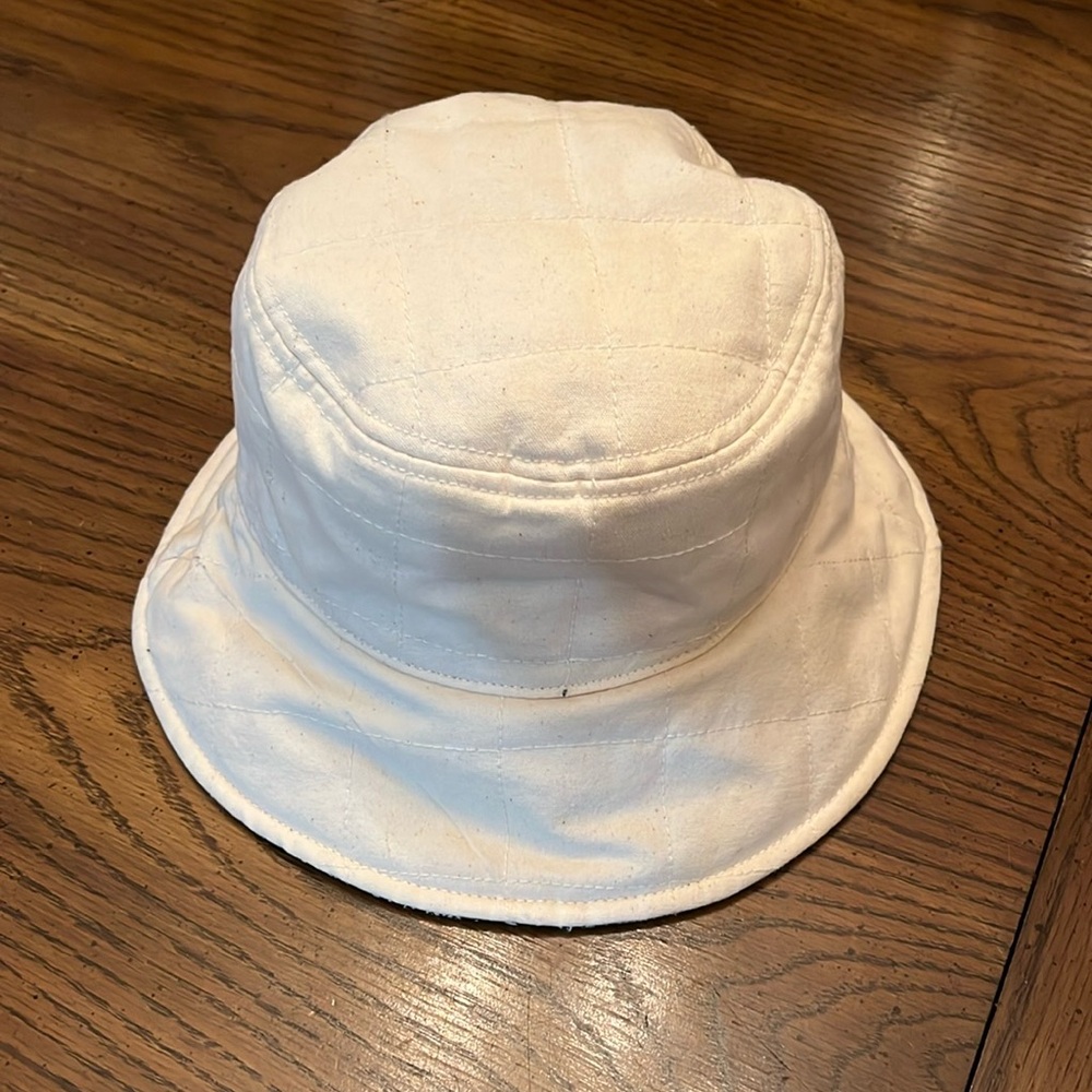 Madewell Quilted‎ Bucket Hat in Twilight, NWT
